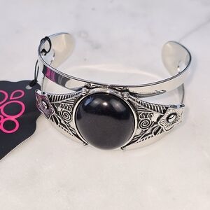 Paparazzi Black Faux Stone Silver Cuff Bracelet New With Tags